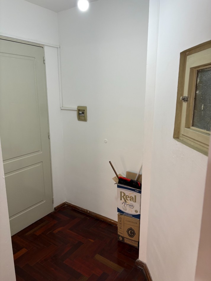 Se alquila amplio Dpto sobre Poeta Lugones