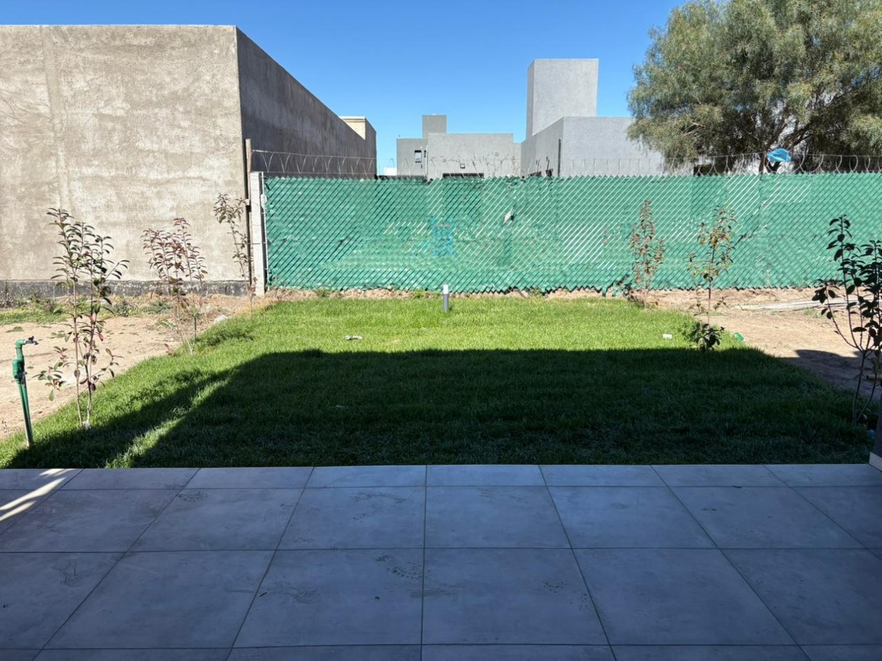 Se vende Duplex a ESTRENAR Docta Etapa 3