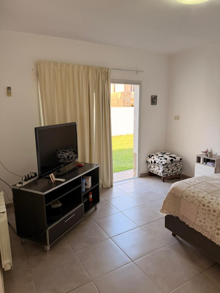 Se vende hermosa casa en Claros del Bosque