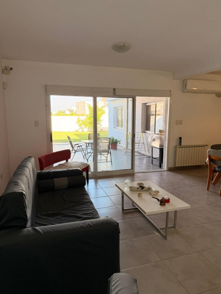 Se vende hermosa casa en Claros del Bosque