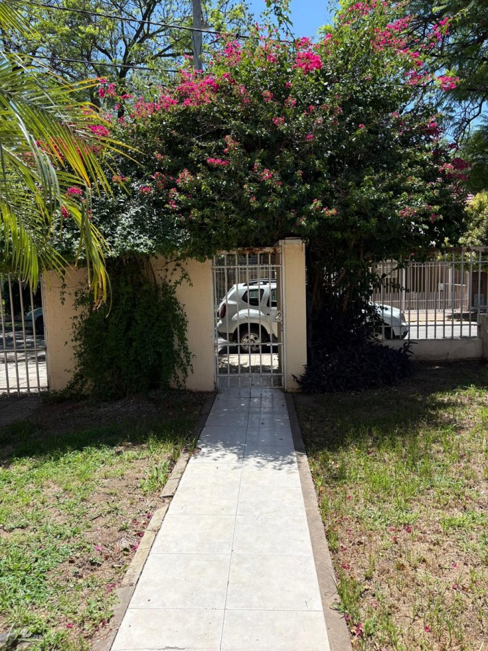 Se vende amplia casa en Tablada Park