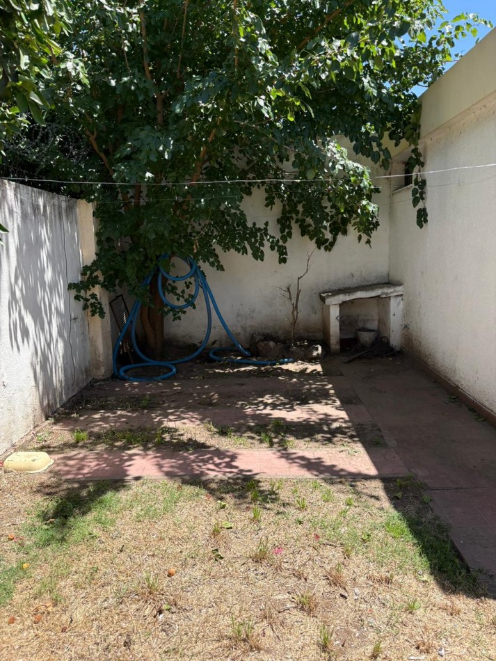 Se vende amplia casa en Tablada Park