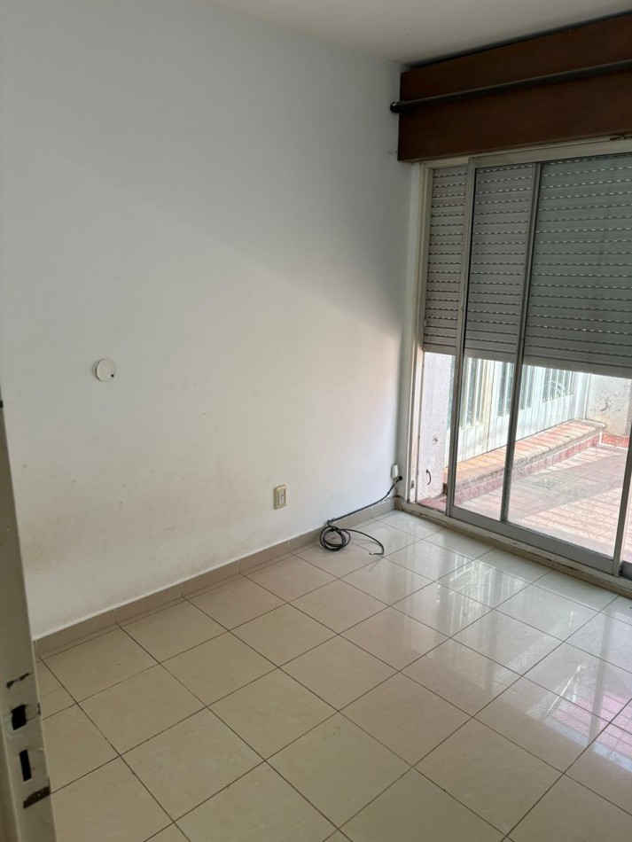Se vende amplia casa en Tablada Park