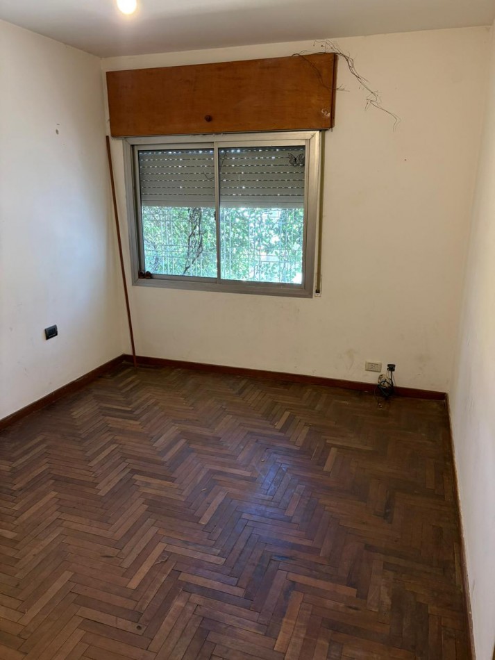 Se vende amplia casa en Tablada Park