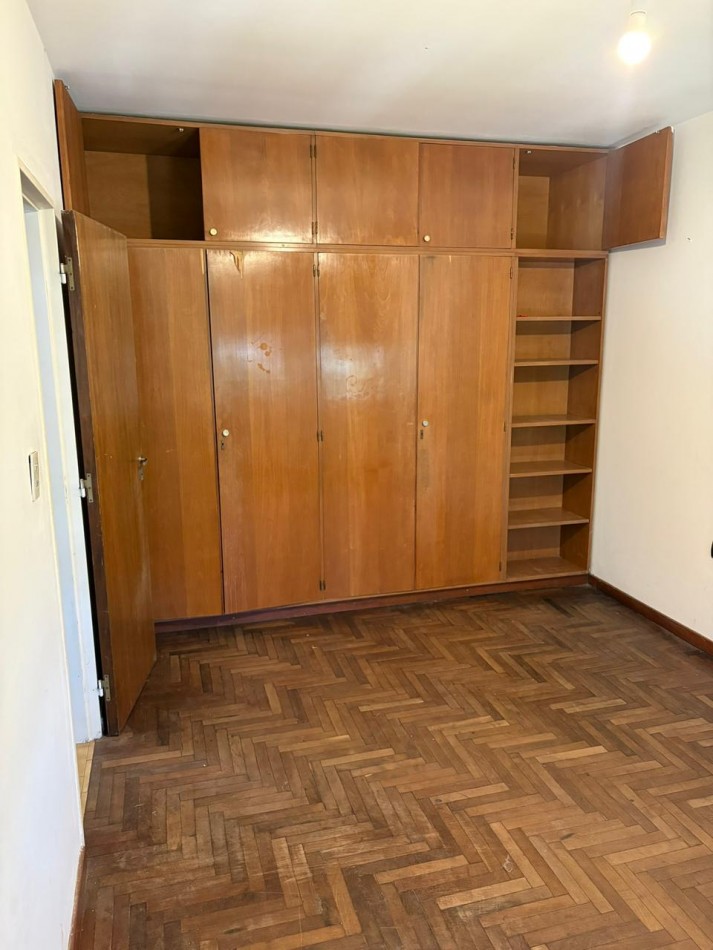 Se vende amplia casa en Tablada Park