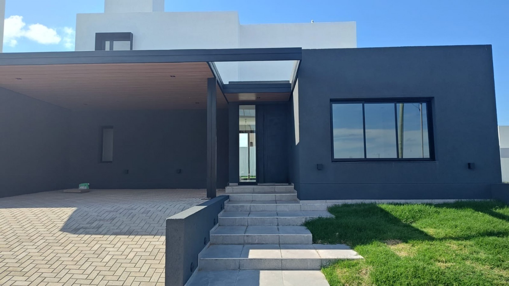 Casa con dormitorio en planta baja en Rincones de Manantiales