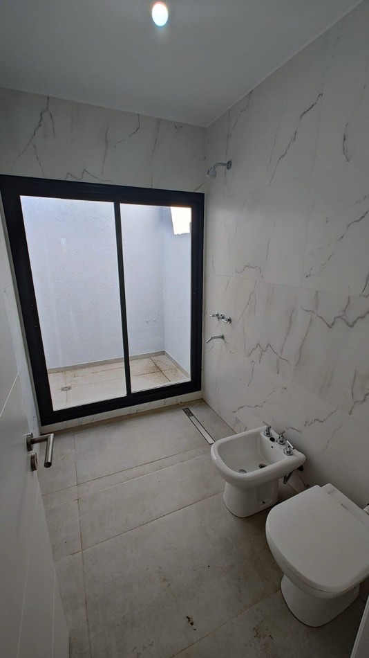 Casa con dormitorio en planta baja en Rincones de Manantiales