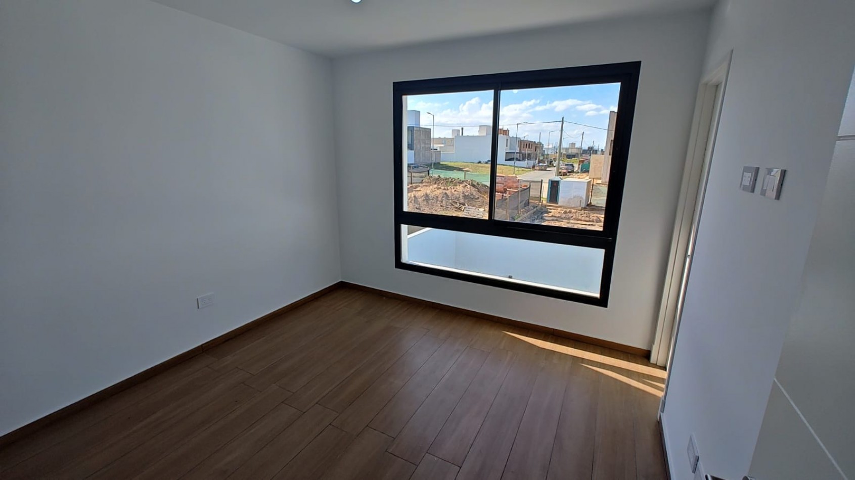 Casa con dormitorio en planta baja en Rincones de Manantiales