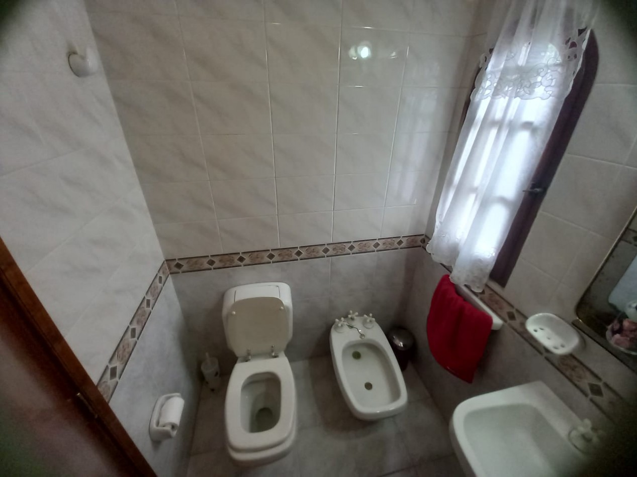 Casa en venta | 3 dormitorios | Quincho | Cochera