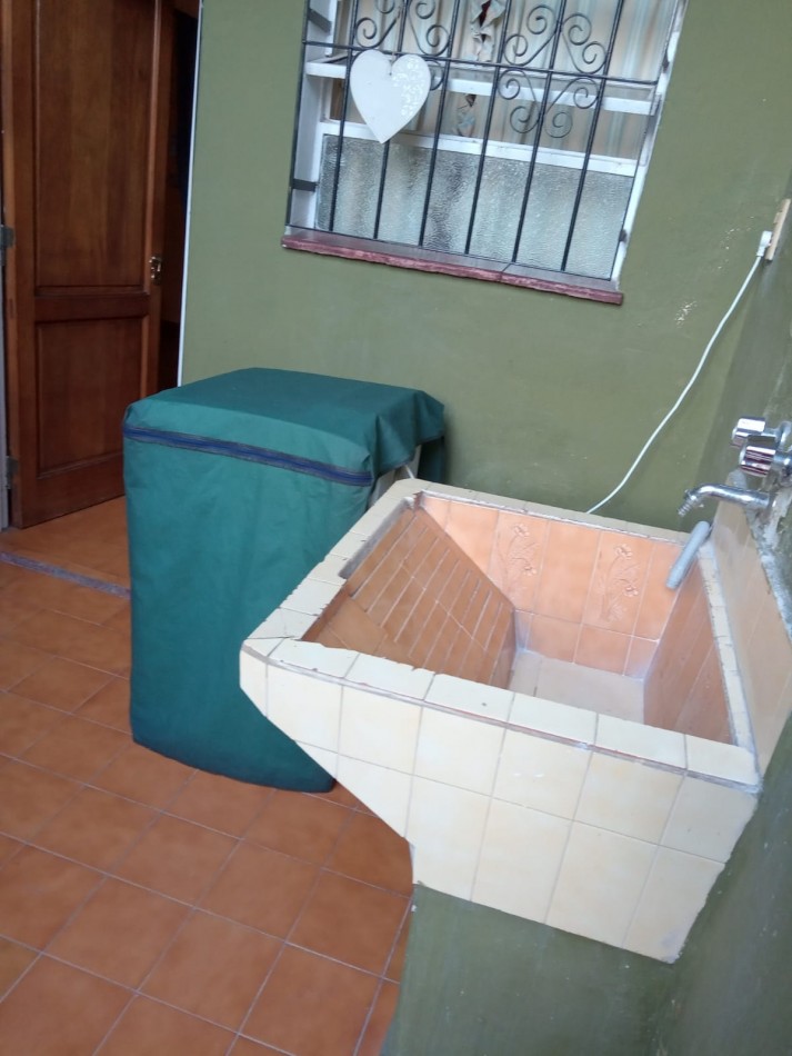 Casa en venta | 3 dormitorios | Quincho | Cochera