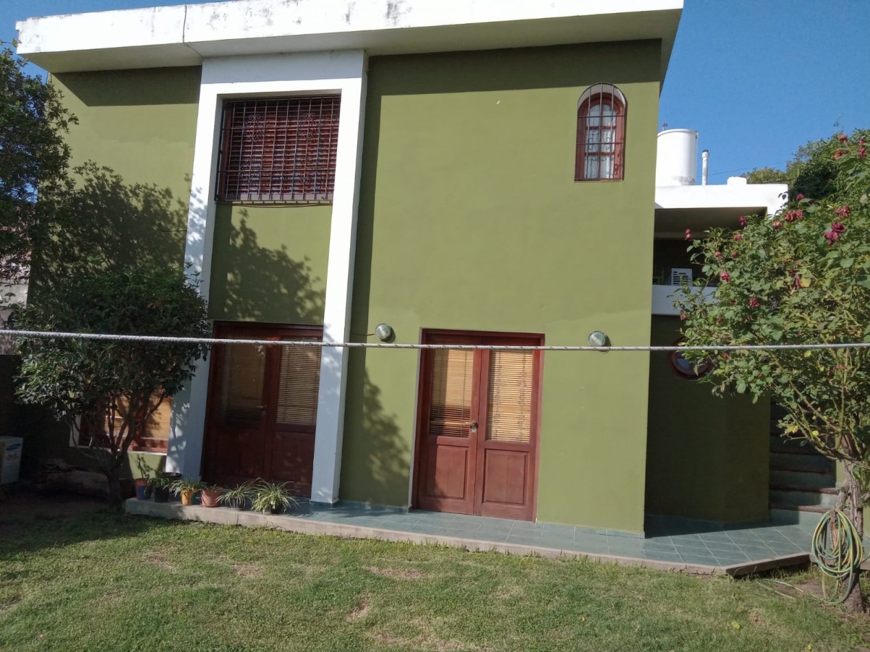 Casa en venta | 3 dormitorios | Quincho | Cochera