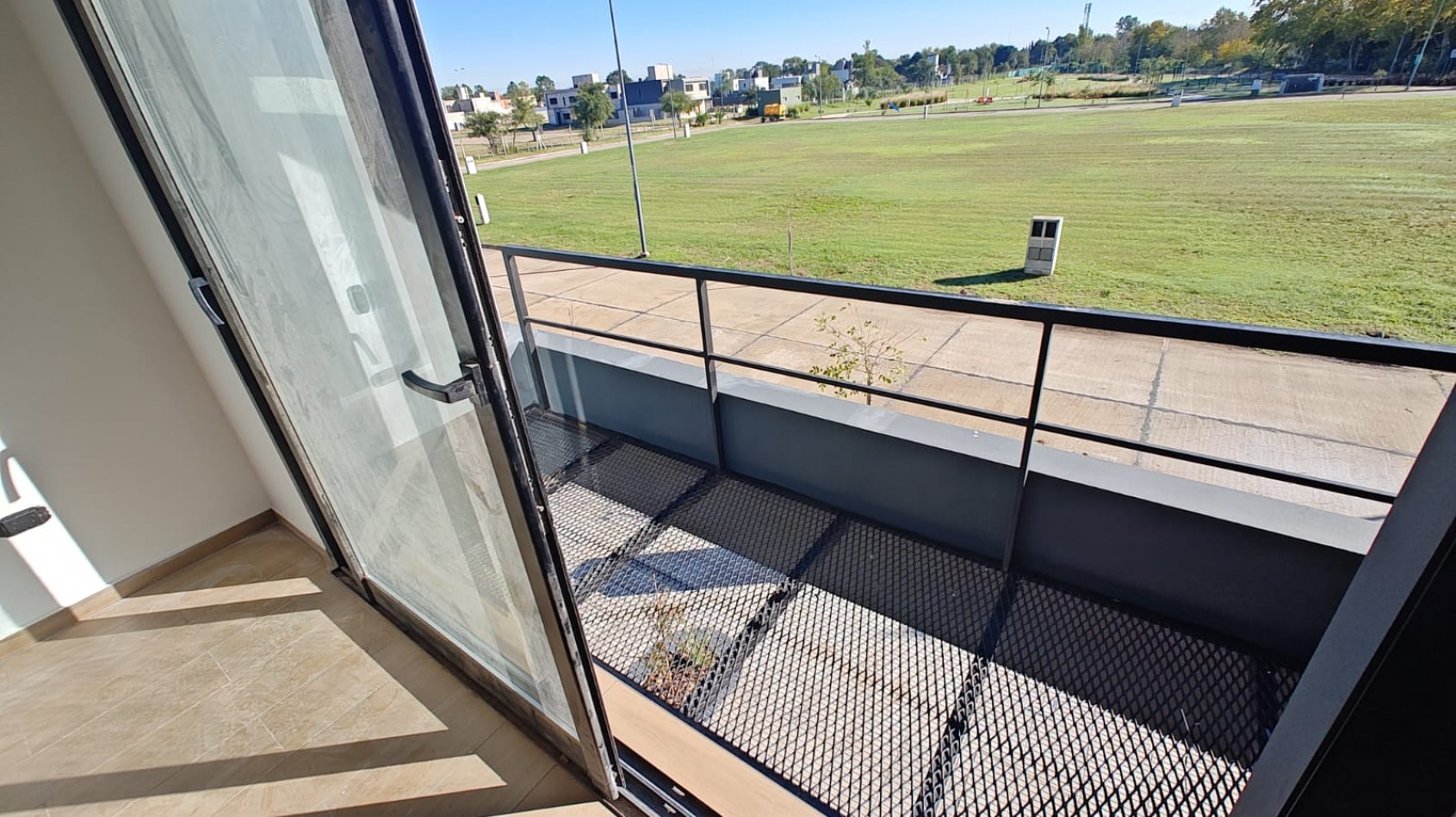 Se vende hermoso Duplex Campo Chico