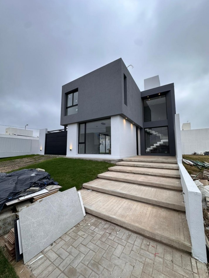 Casa en venta en Barrio Rincones de Manantiales