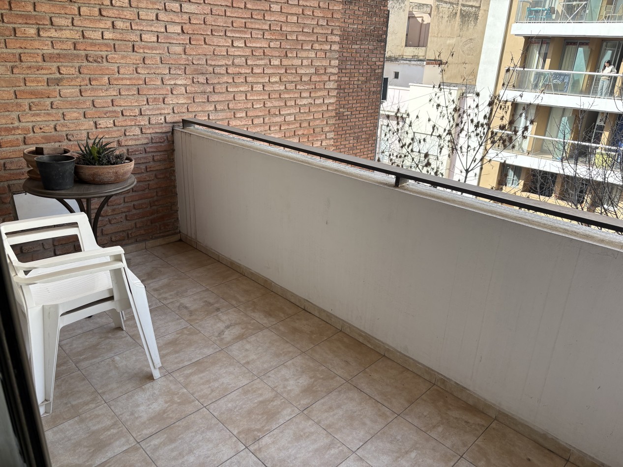 Se vende amplio departamento en Nueva Cordoba