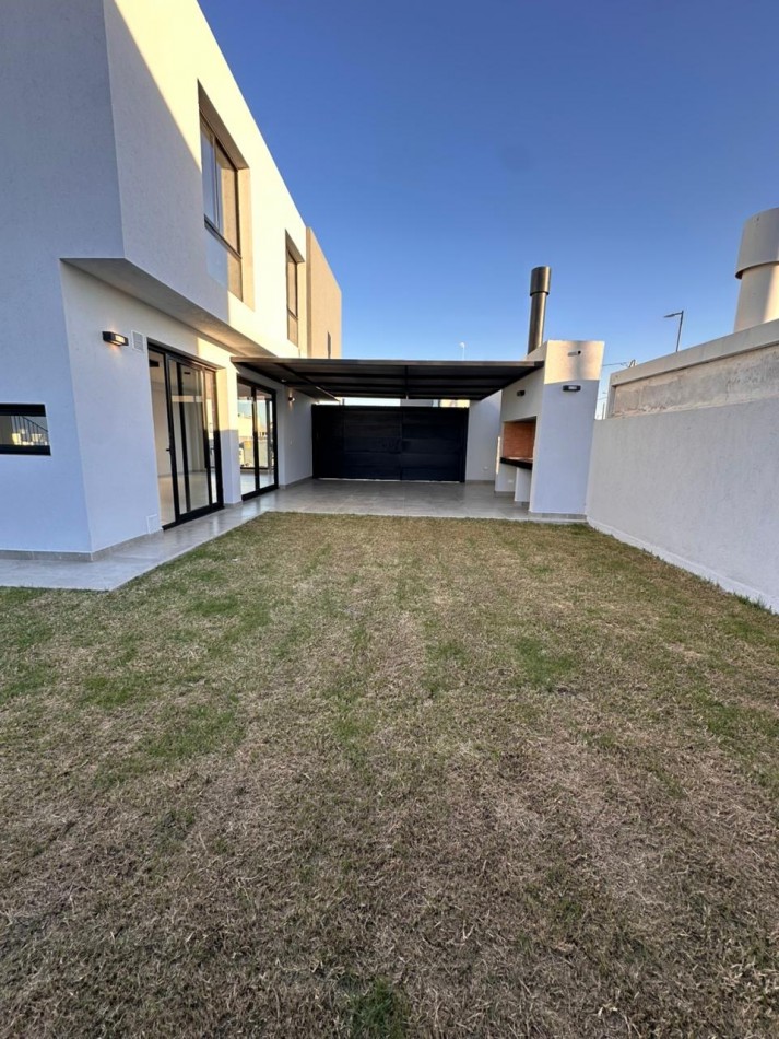 Casa en venta en Barrio Rincones de Manantiales