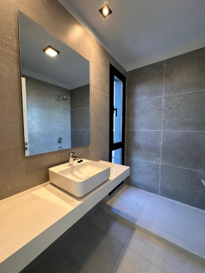 Casa en venta en Barrio Rincones de Manantiales