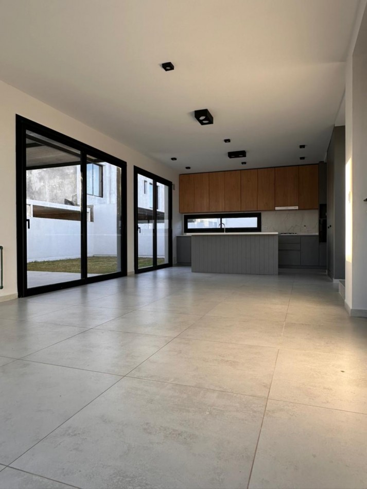 Casa en venta en Barrio Rincones de Manantiales