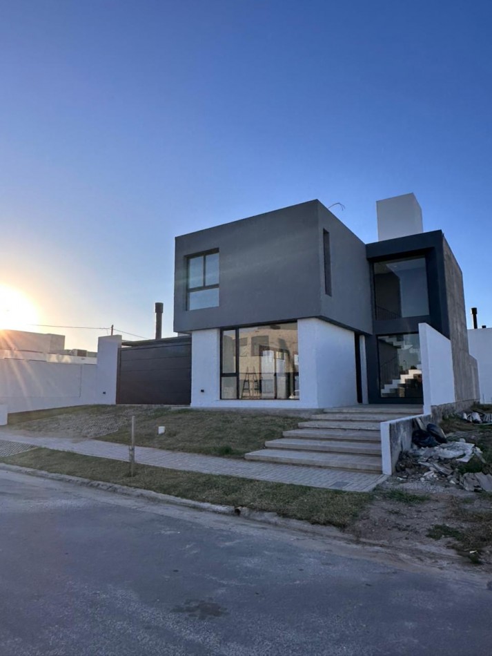 Casa en venta en Barrio Rincones de Manantiales