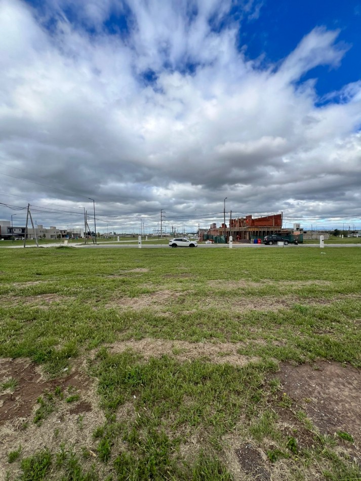 Se vende terreno en Barrio Docta