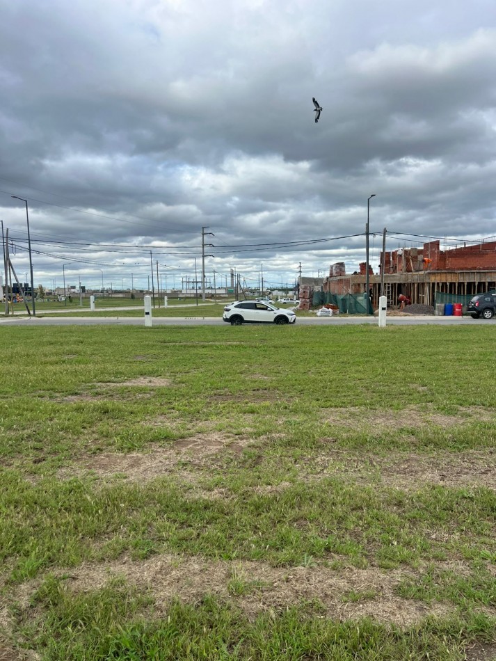 Se vende terreno en Barrio Docta