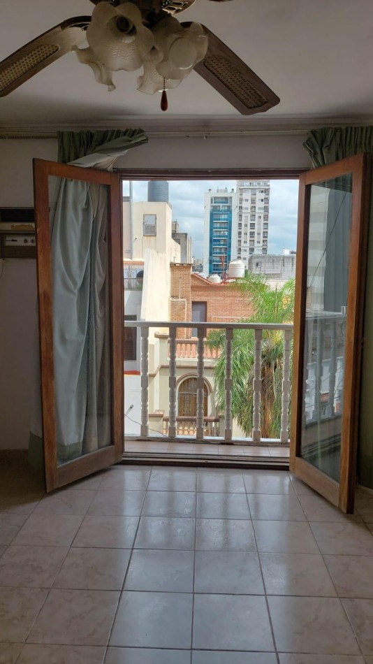 Departamento en alquiler de 3 dormitorios - 150 m² - Centro - Balcon al frente