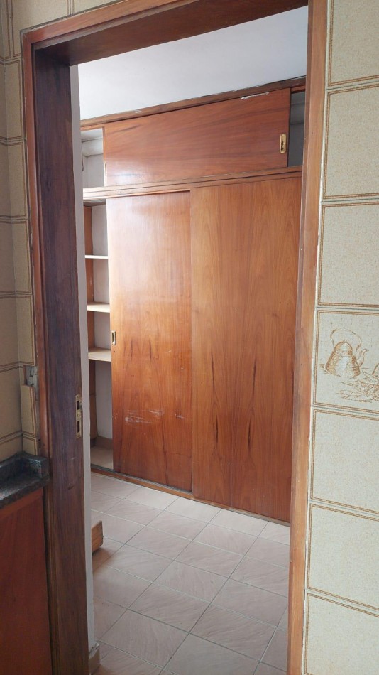 Departamento en alquiler de 3 dormitorios - 150 m² - Centro - Balcon al frente