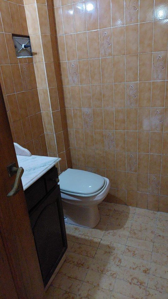 Departamento en alquiler de 3 dormitorios - 150 m² - Centro - Balcon al frente