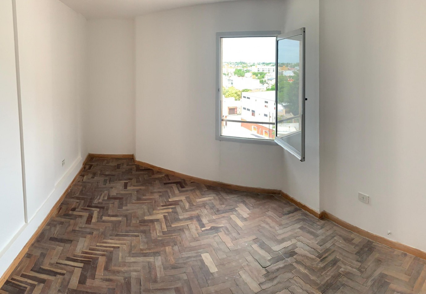 Se vende Depto 1 Dormitorio con Balcon ALTO ALBERDI