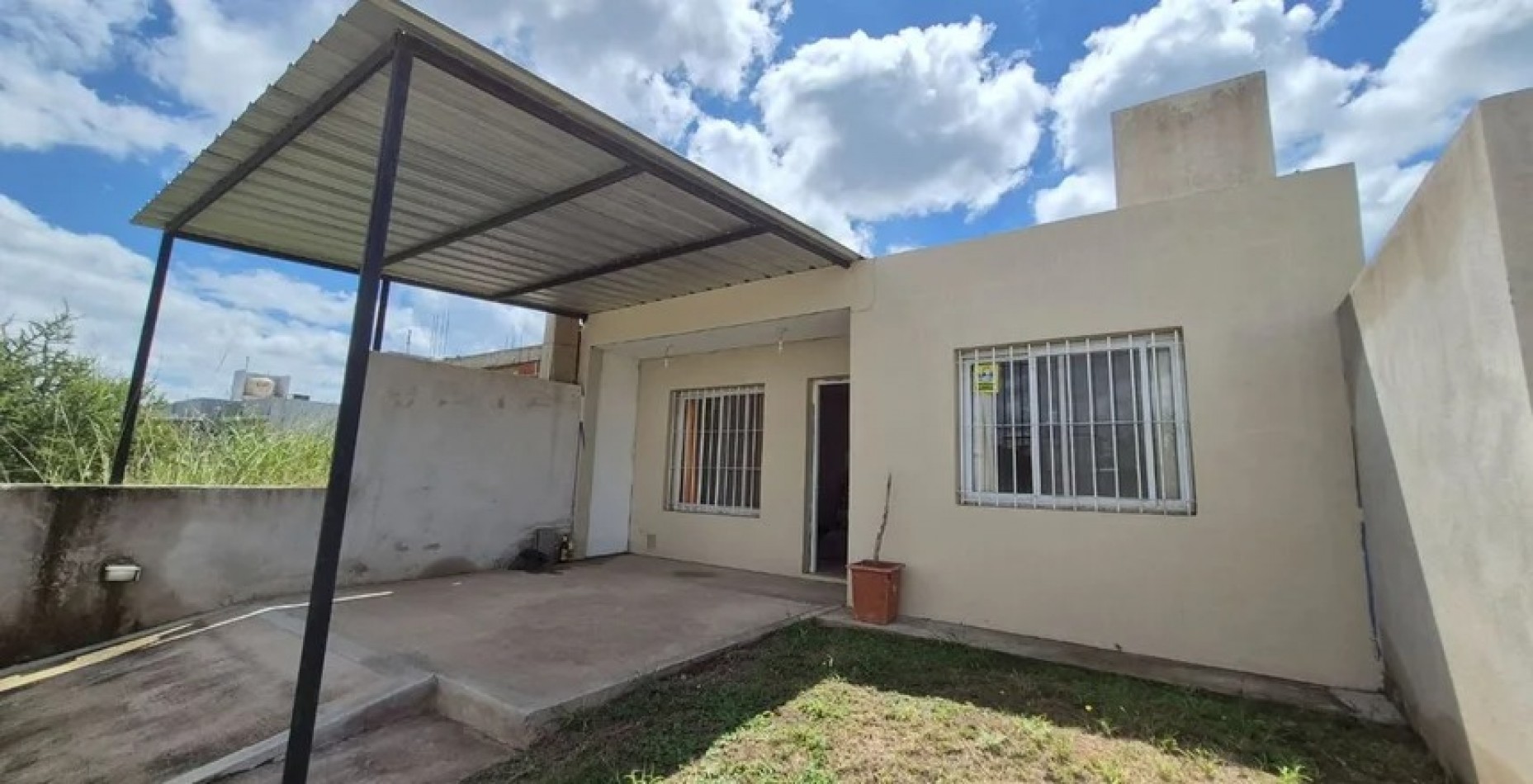 Casa 2 dormitorios en Arguello Norte - Escritura al dia
