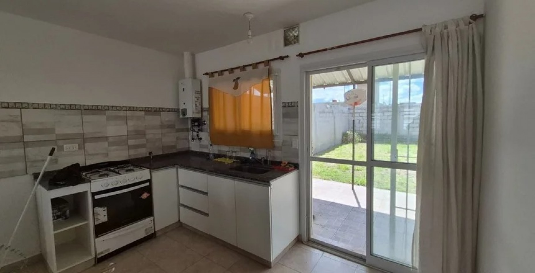Casa 2 dormitorios en Arguello Norte - Escritura al dia