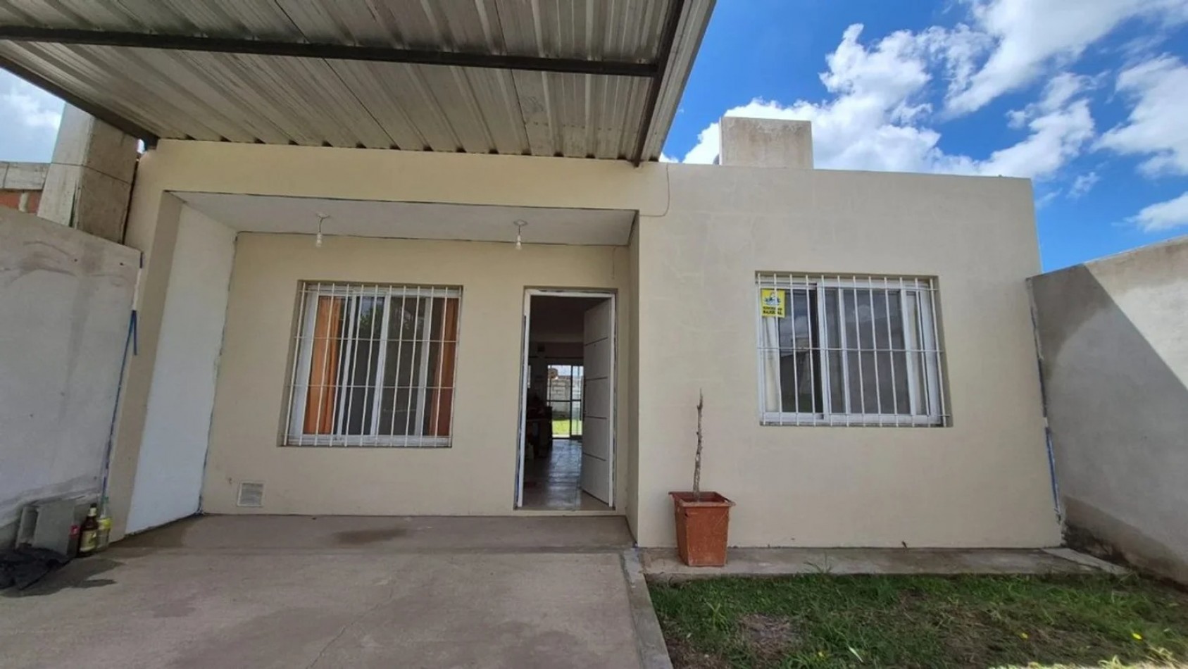 Casa 2 dormitorios en Arguello Norte - Escritura al dia