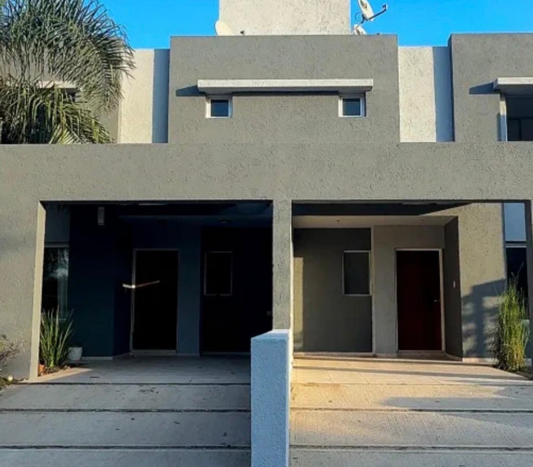 SE VENDE HERMOSO DUPLEX TRES DORMITORIOS ZONA NORTE