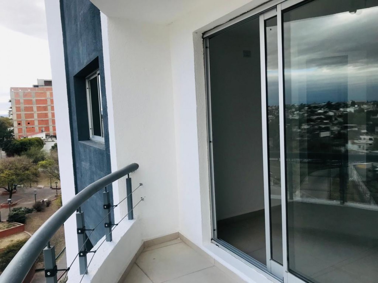 HERMOSO DEPARTAMENTO EN VENTA - TORRE ODOGAN 