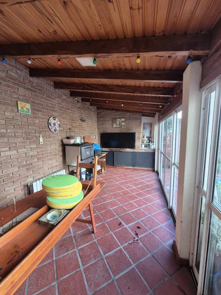 Oportunidad! Venta ! Importante Casa De 4 Dormitorios Barrio Maipu 2 Seccion!