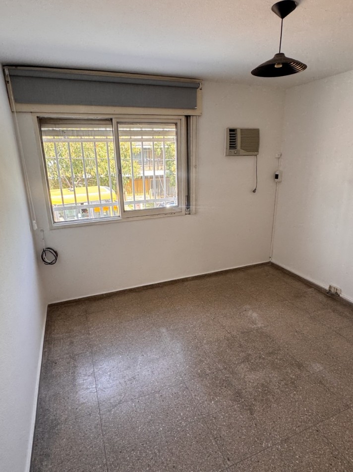 Se alquila hermoso duplex en calle Rio negro