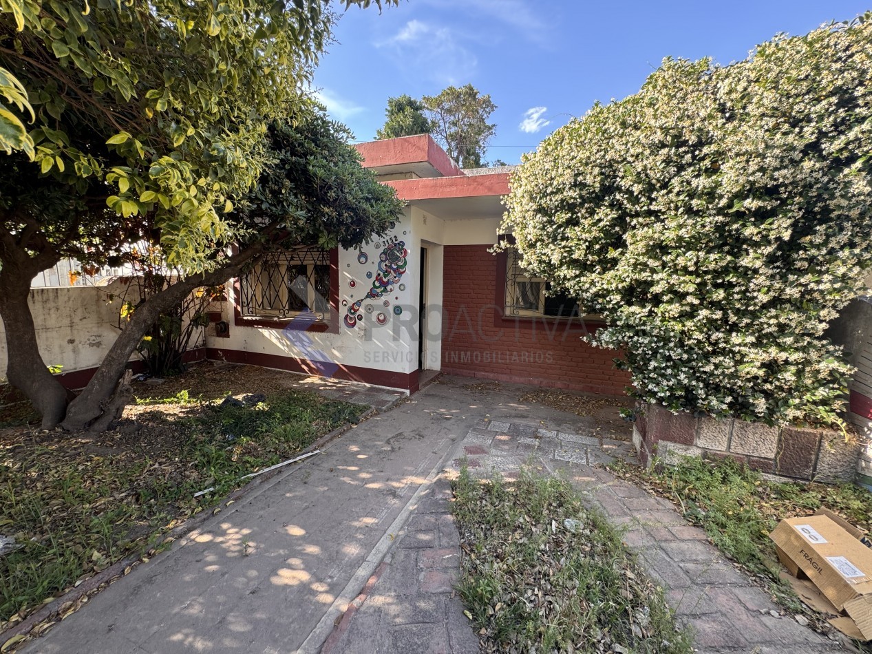 SE VENDE CASA EN ALTO ALBERDI - APTA CREDITO