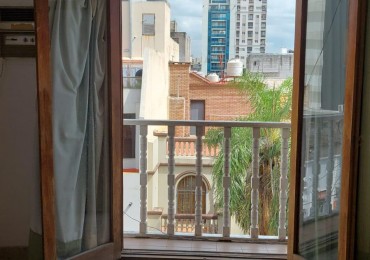 Departamento en alquiler de 3 dormitorios - 150 m² - Centro - Balcon al frente